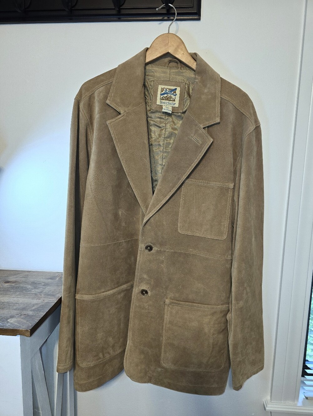 TravelSmith Vintage Men's Suede Patch-Pocket Jacket - Tan Size Large